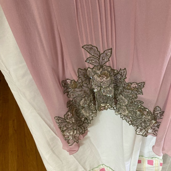 Beautiful dress. Worn only once. Was purchased at Bloomingdale's. - Picture 7 of 9